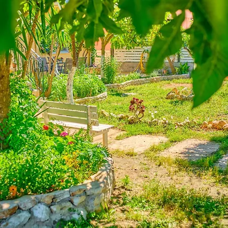 Karydia Almyros * 阿查拉维